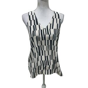 Vince Black White geometric print sleeveless 100% silk v neck Blouse size small